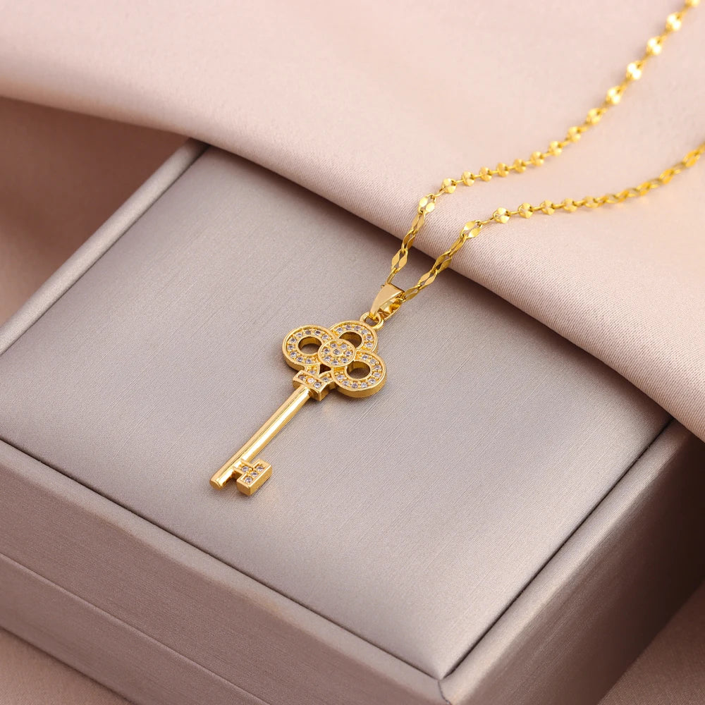 VÉLISSE™ Luxury Zircon Clavicle Chain Necklace