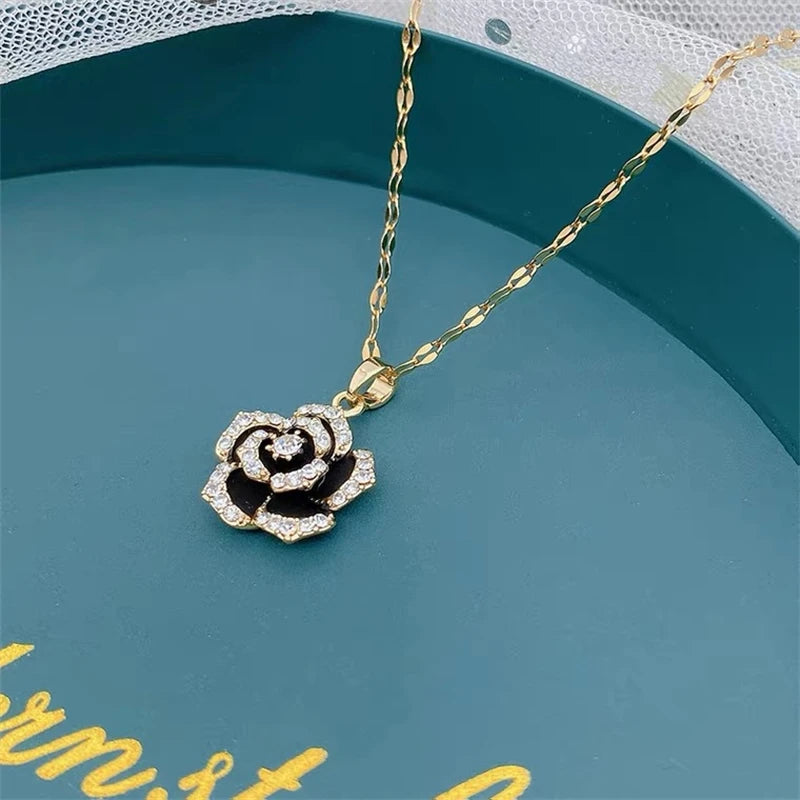 VÉLISSE™ Luxury Zircon Clavicle Chain Necklace