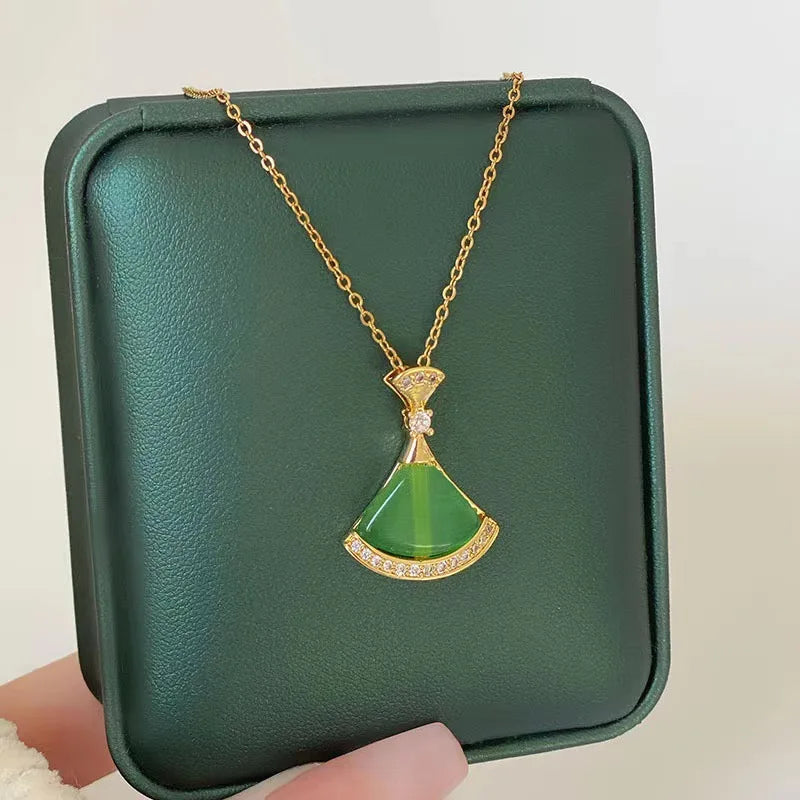 VÉLISSE™ Luxury Zircon Clavicle Chain Necklace